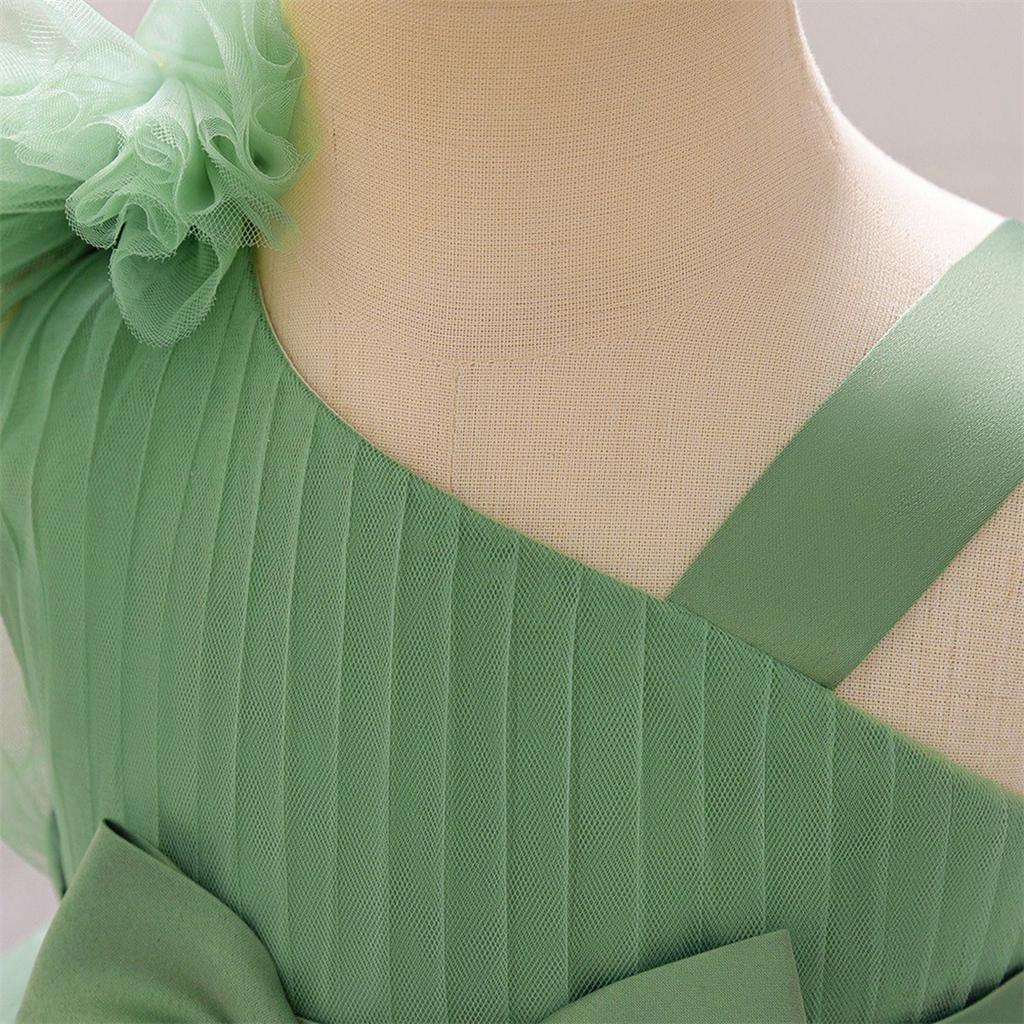 Flickornas prinsessklänning