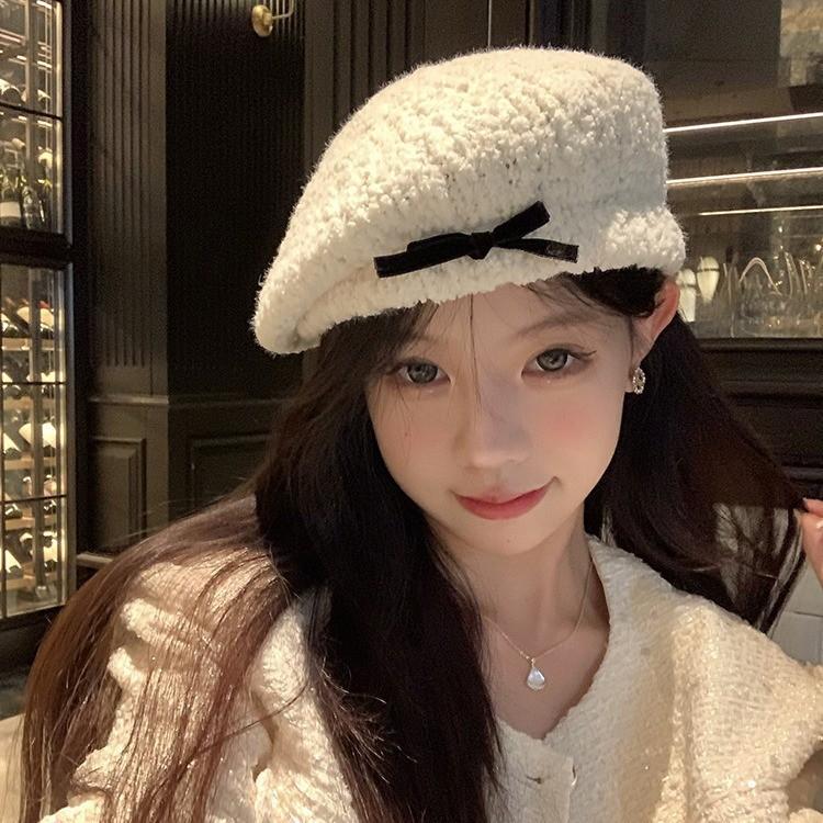 White Beret Feminine Hat With Cute Bowknot Design For Women Perfect For Autumn Winter And