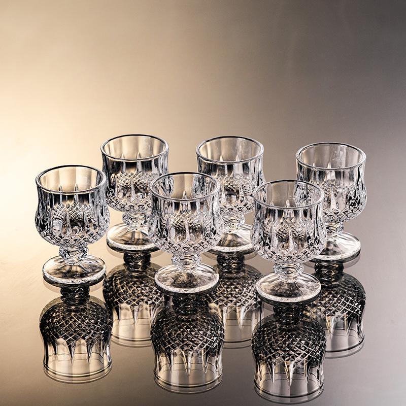 

Набор рюмок для вина 6 шт. Стакан для байцзю Барный набор для питья 6 стаканов для иностранного вина Маленькая емкость Стакан для крепкого вина Бокалы для вина