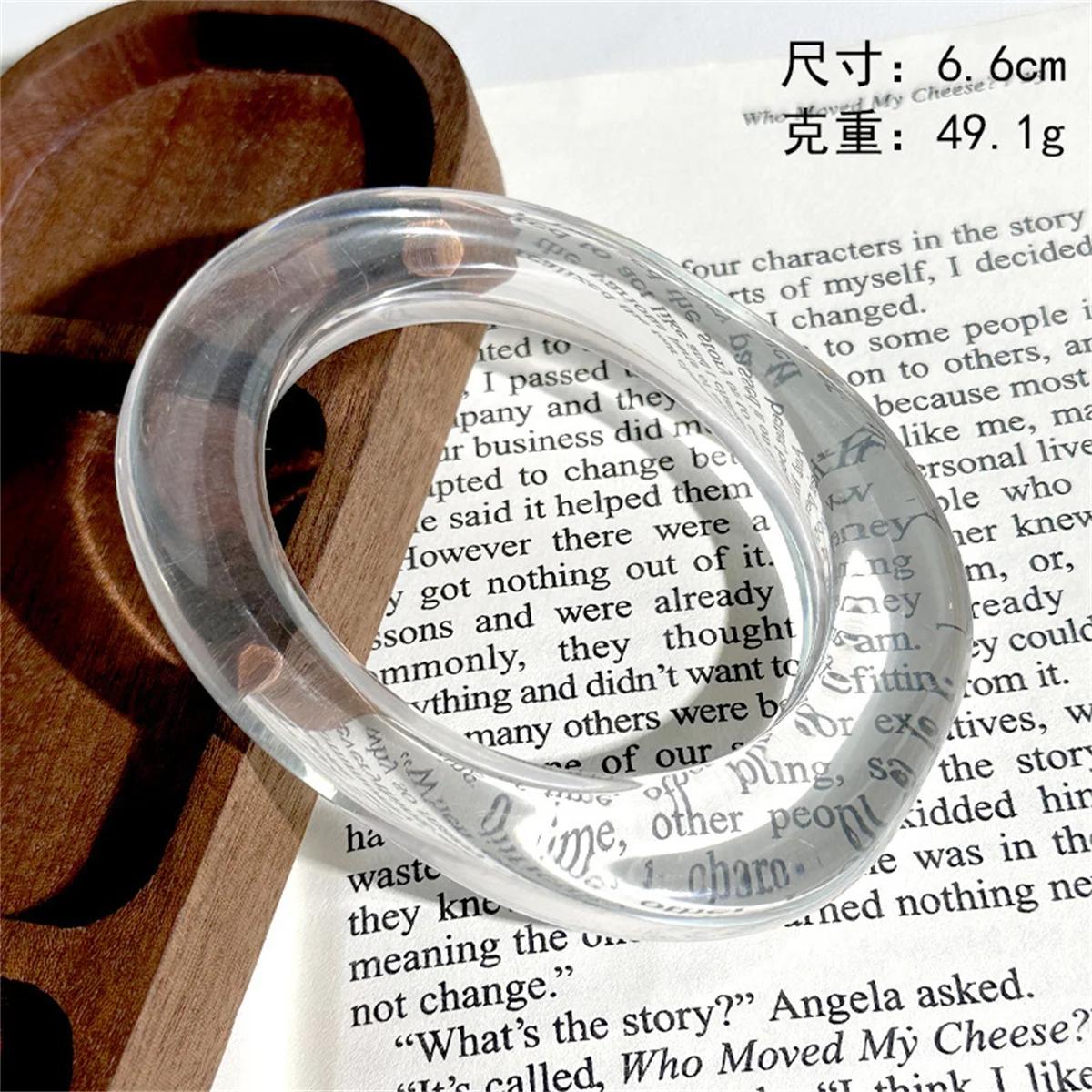 

Transparent Acrylic Gentle Wave Wide Version Square Resin Charm Bangle Exquisite Bracelet for Women Travel Jewelry Bangle 71mm