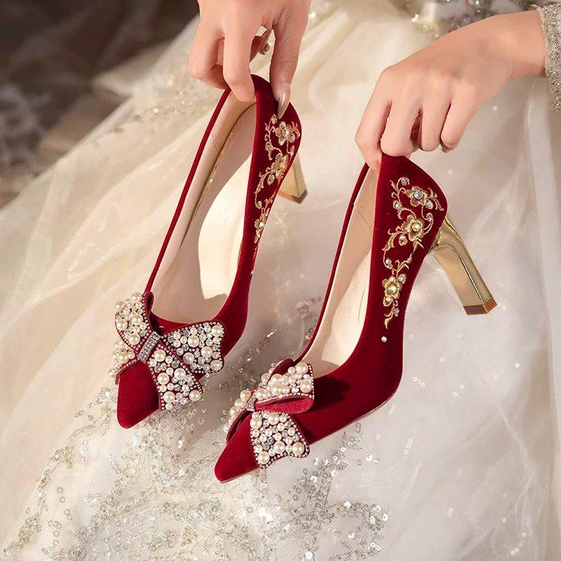 Embroidered Block Heel Single Shoes Women's Pointed Toe Shallow Mouth Pearl Bow Slip-On Pump Heels