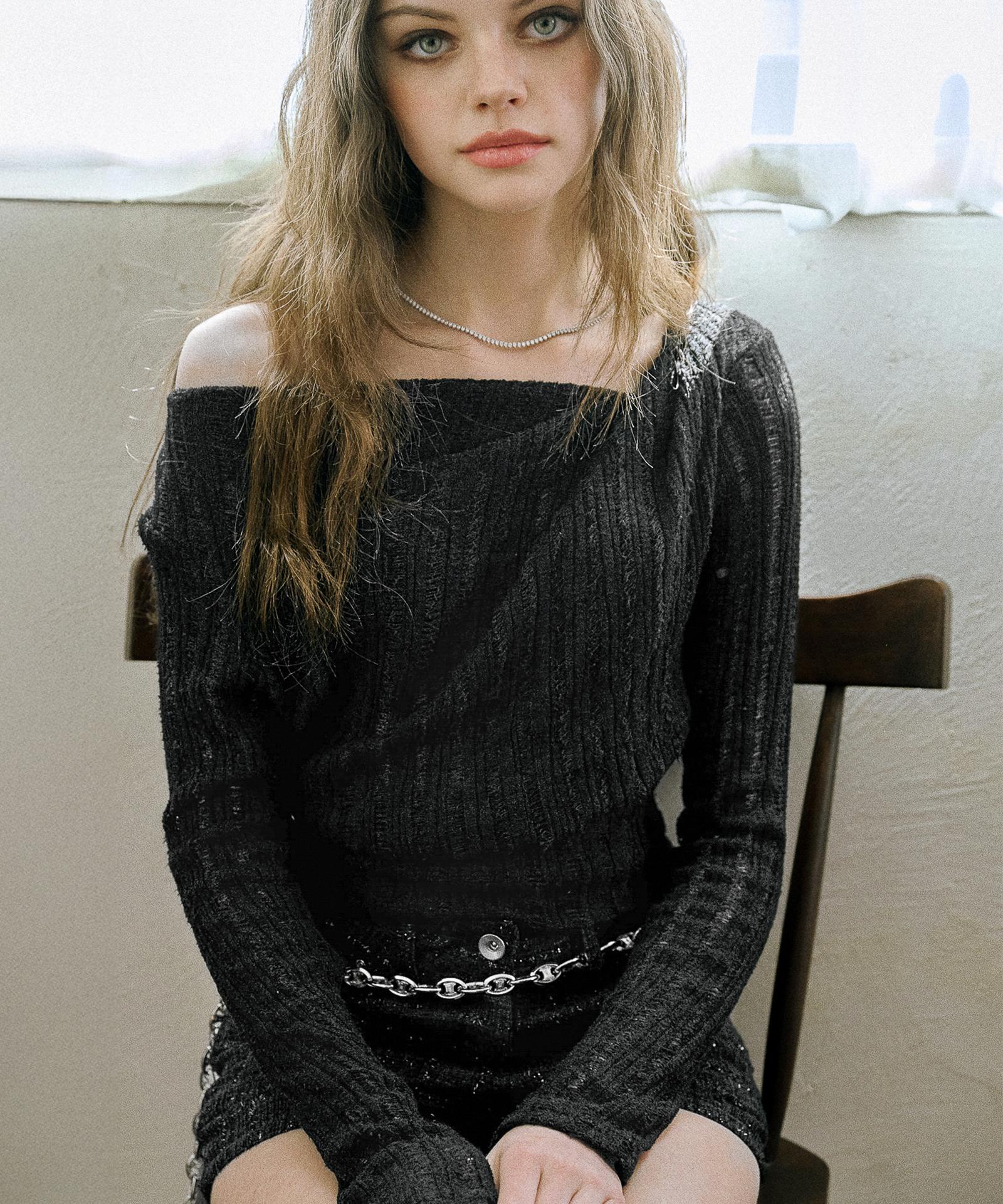 Dear Me Shirred Off-Shoulder Knit Top [Black] S