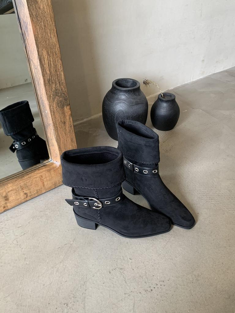 Wide tube stack boots pointed western cowboy boots 2025 autumn and winter new boots women's thick heel belt buckle medium boots