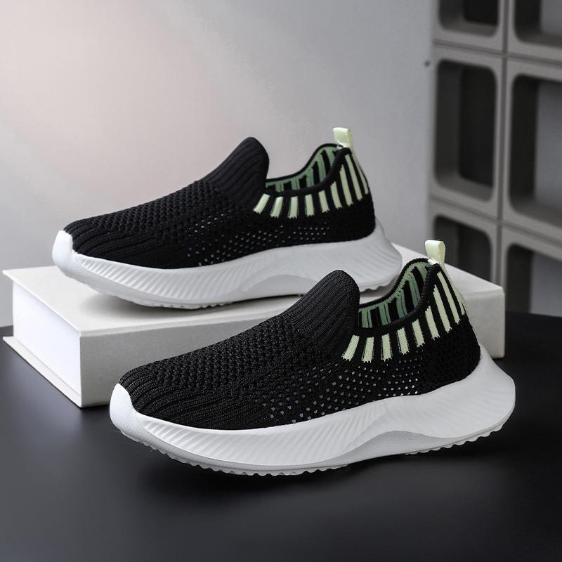Kids Summer Mesh Slip-On Shoes Lightweight Casual Running Shoes Stylish Boys Girls Sock Shoes Outdoor Walking Playing Wide Width