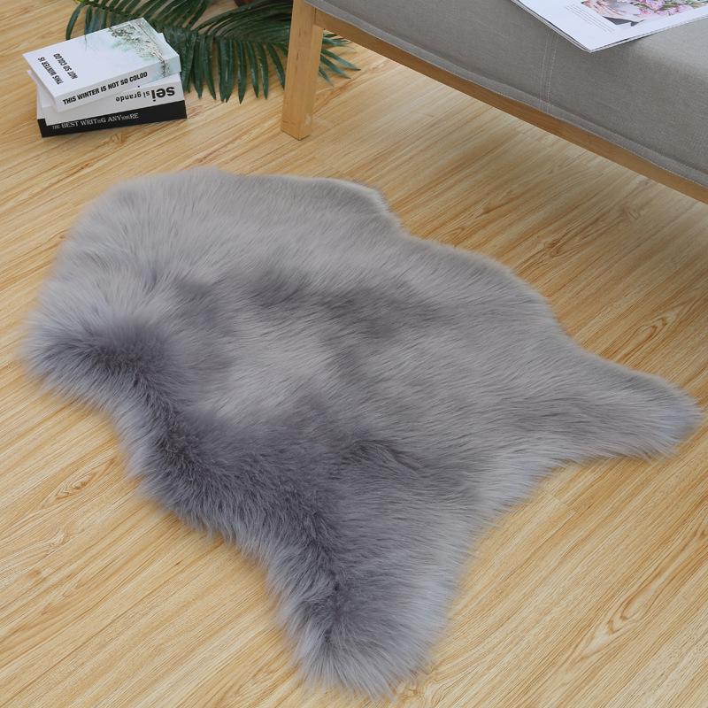 European Style Australian Imitation Wool Sheepskin Sofa Cushion Plush Rug for Living Room or Bedroom