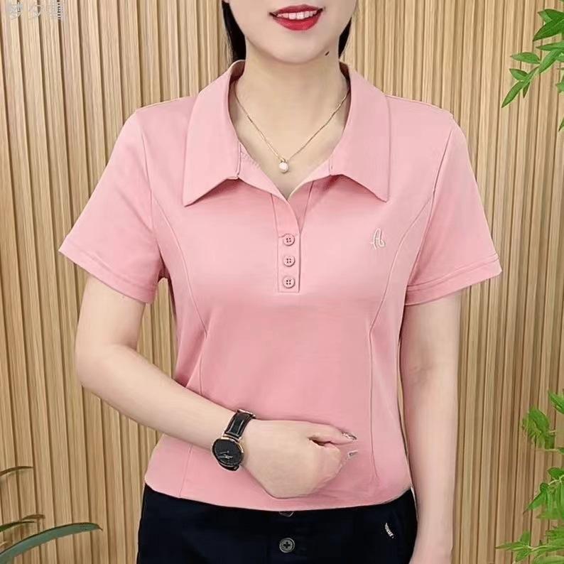 Mom Wears A Large Size Short-sleeved T-shirt for Summer New Relaxed Top for Middle-aged Women's Fashionable Age-reducing Fitted Top for Women