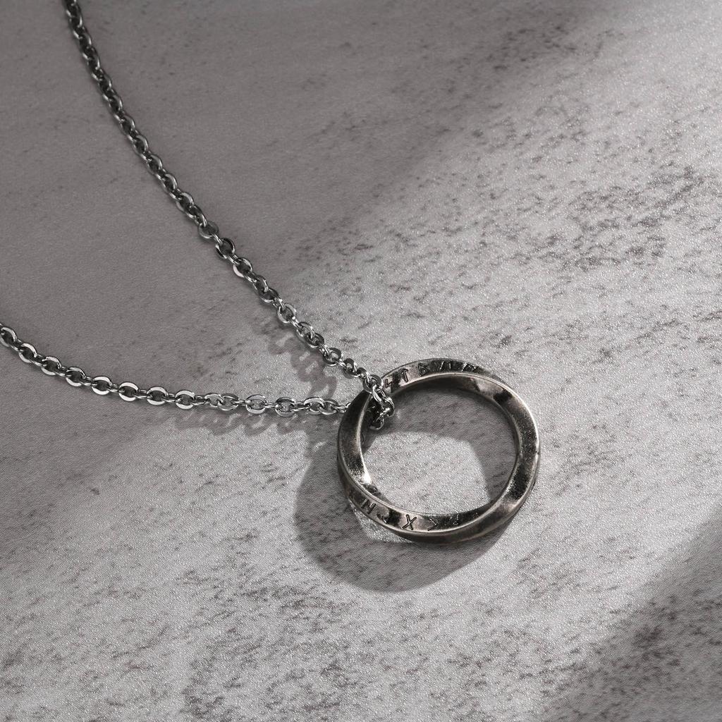 New Stylish Norse Viking Necklaces for Men,Waterproof Stainless Steel Mobius Round Pendant Collar,Gifts for Him Jewelry