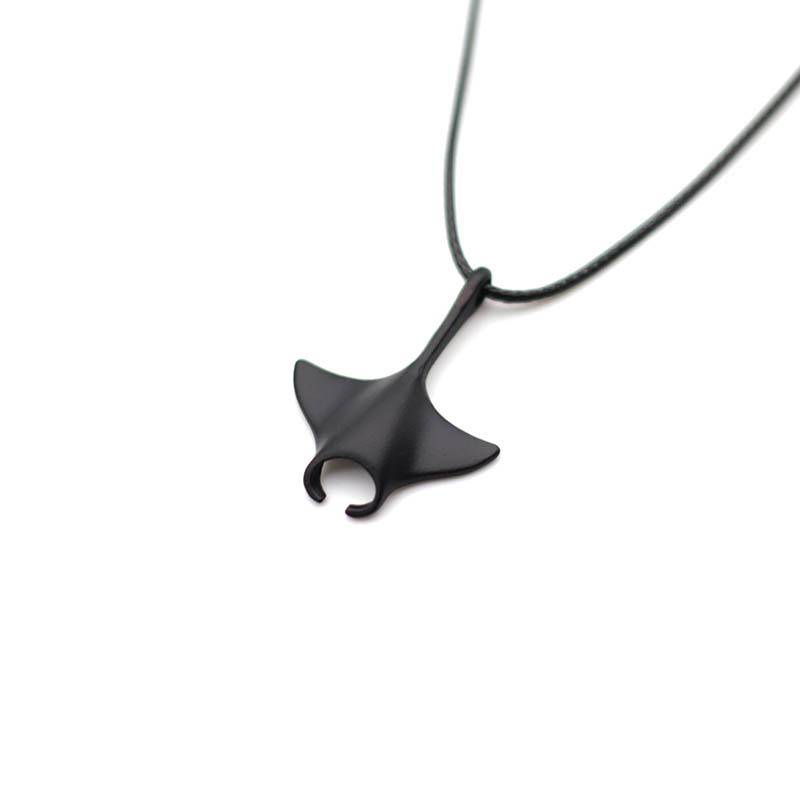 

Unique Marine Animal Manta Necklace For Men Gift For Boyfriend Beach Necklace Male Accessories Pendant Necklace Surf Necklace чорний