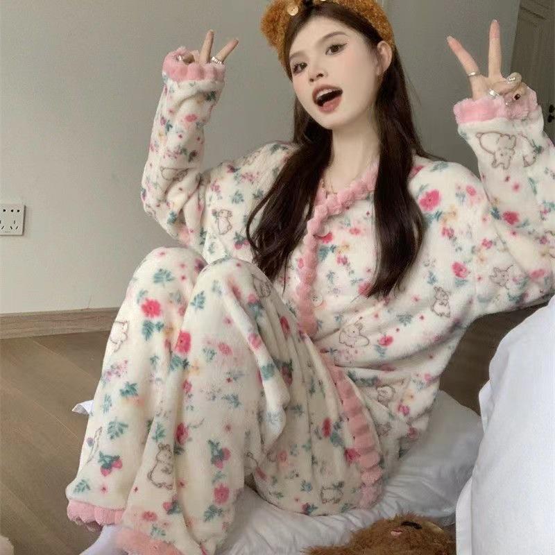 "Flanelové pyžamo pro ženy v korejském stylu - Hrubý sametový roztomilý zimní domácí oblek s dlouhým rukávem"
