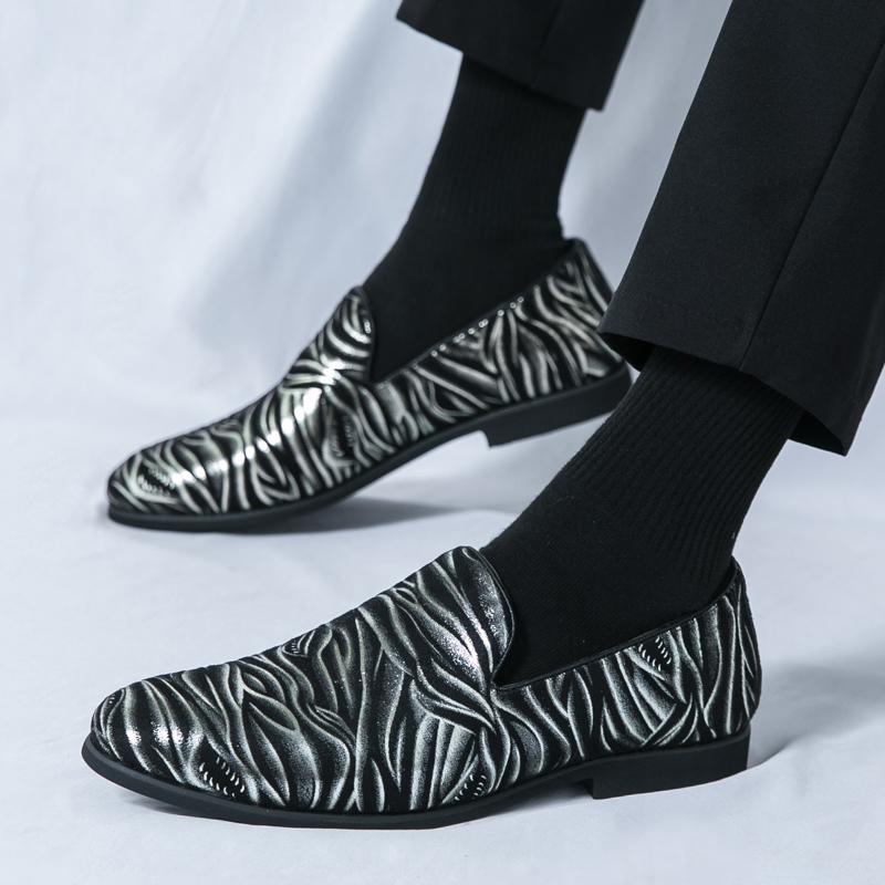 New Luxury Designer Men's Charm Patent Leather Slip On Shoes Male Formal Wedding Prom Dress Homecoming Sapatos Tenis Masculino