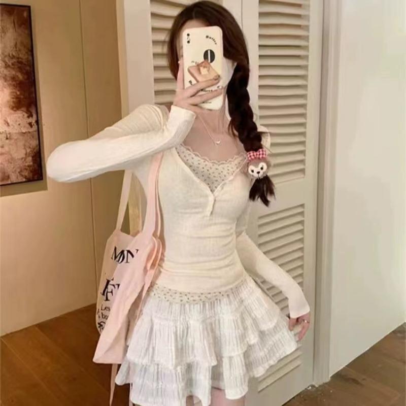 Lace Floral Splicing Fake Two Leggings Women's Early Spring New Tight Short Style Pure Long-sleeved Small Top