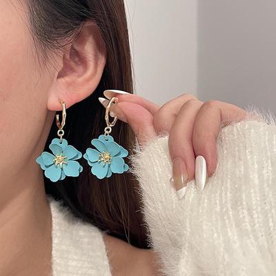 Korean Elegant Sweet Dopamine C-Shaped Double-Layer Five-Petal Flower Stud Earrings - Trendy Versatile Ins Style for Women
