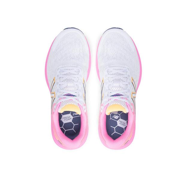 Беговые кроссовки New Balance W680CE7