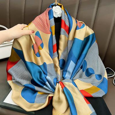 Kiegészítők – Sálak és kendők