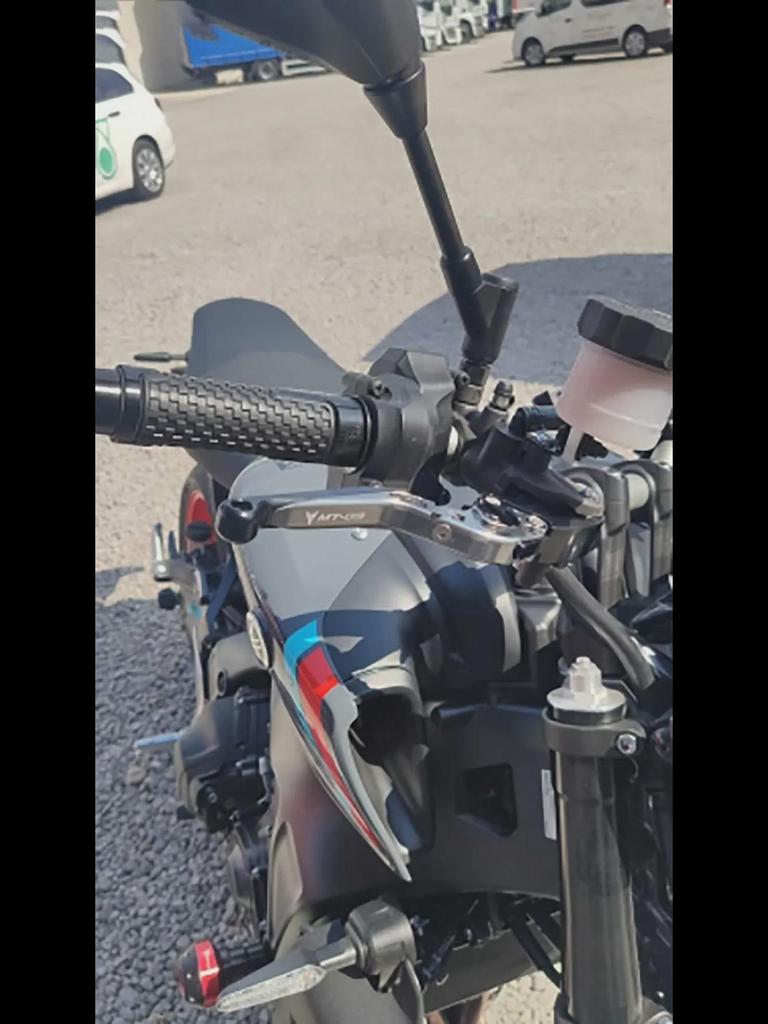 Zatahovací nastavitelná páka brzdy a spojky pro motocykl FJ-09/MT-09/Tracer/GT