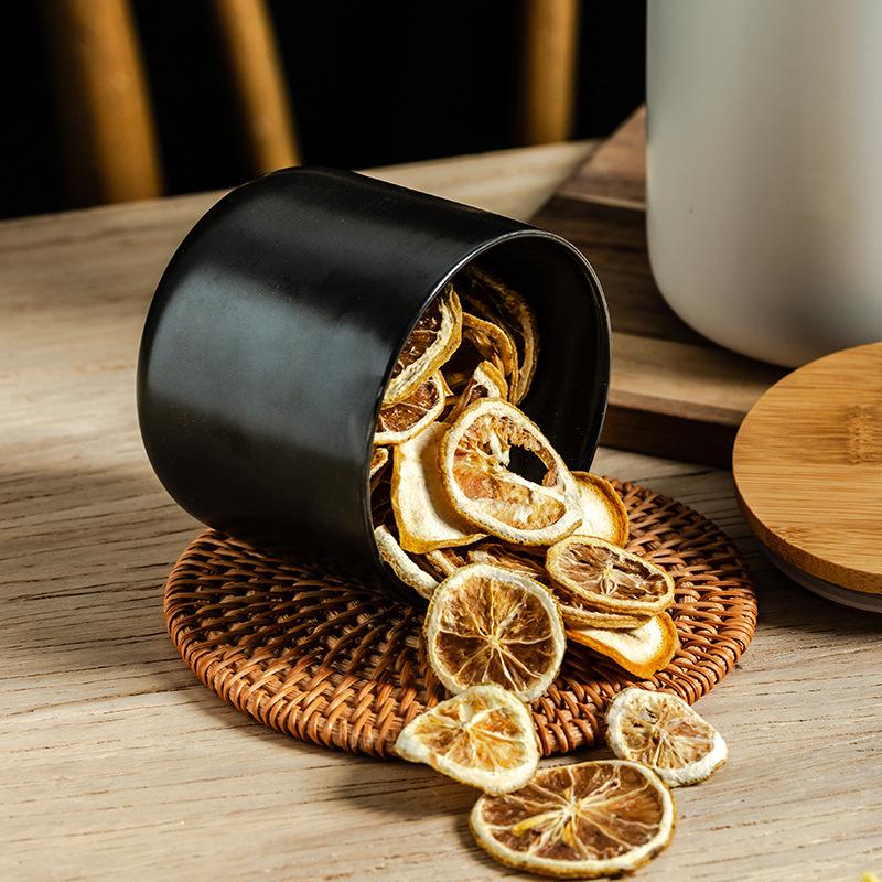 Nordic Ceramic Sealed Tea and Cereal Storage Canister for Kitchen