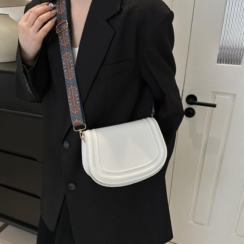 Fashion Small Flap Bag Designer Wide Strap Saddle Shoulder Bags Luxury PU Leather Crossbody Bag Trend Small Phone Purses ARI