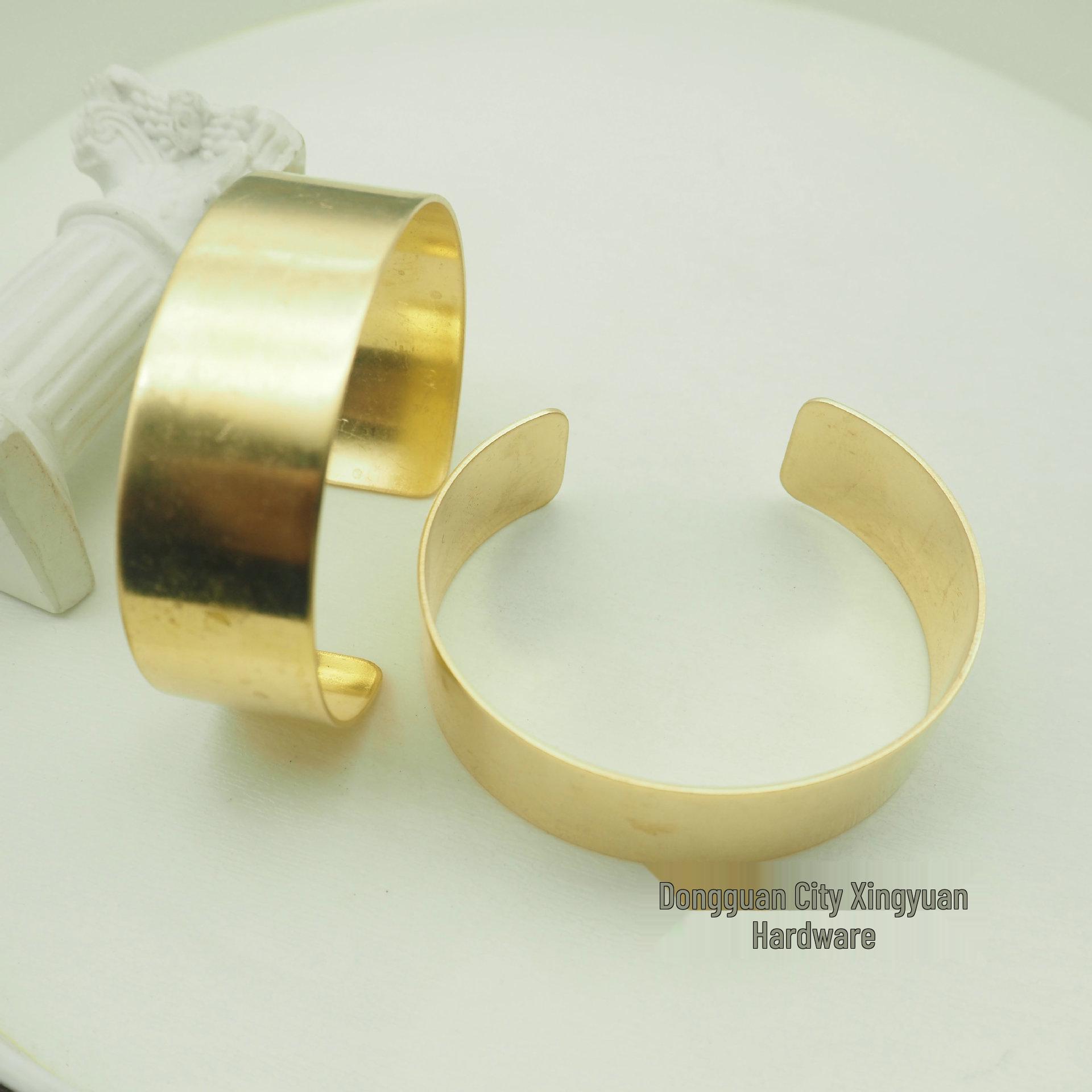 Retro Brushed Brass Bracelet: Wide, Simple Style with Half-Open Copper Ring