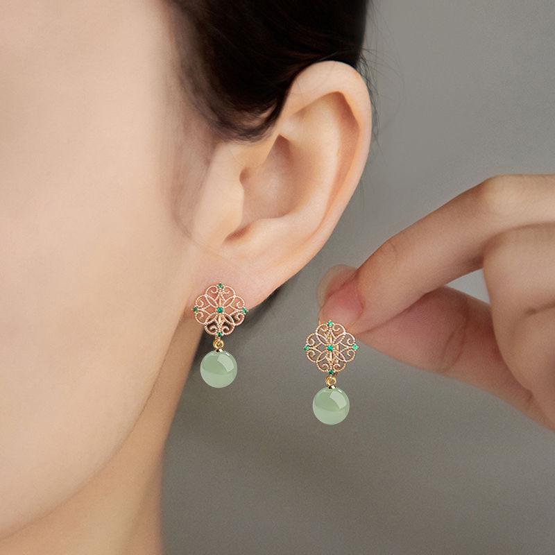 Ice Type Hetian Jade Gold Stud Earrings - Vintage Niche Design for Women, 2025