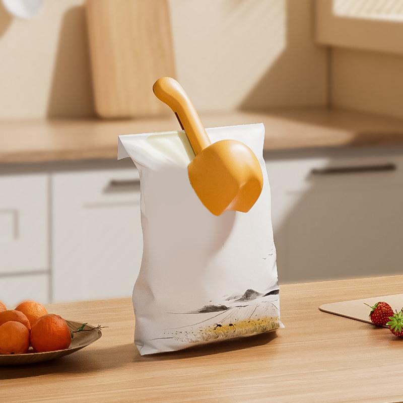 1Pieces Rice Measuring Scoop Multifunctional Cat Dog Pet Food Feeding Spoon With Sealing Clip Household Outdoor Tableware