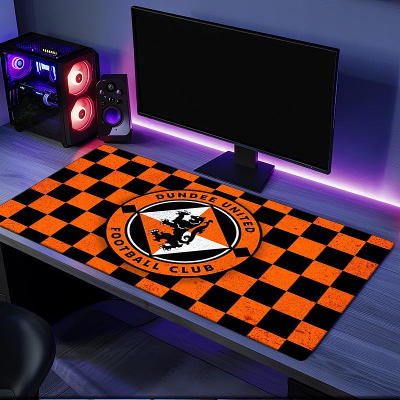 Dundee United Wappen Design Mauspade, Gummibasis, Esports Schreibtischmatte, Mauspade für Gamer und Bürogebrauch, Gaming Schreibtisch , leicht zu reinigende Matte