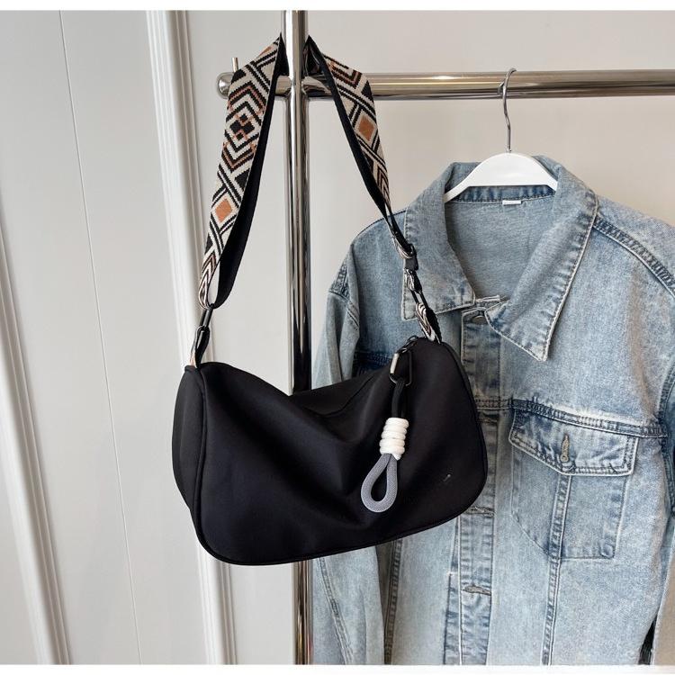 Oxford Cloth Casual Wide Shoulder Strap Small Bag for Women Simple Commuting Bag High-end Niche Crossbody Bag for Women