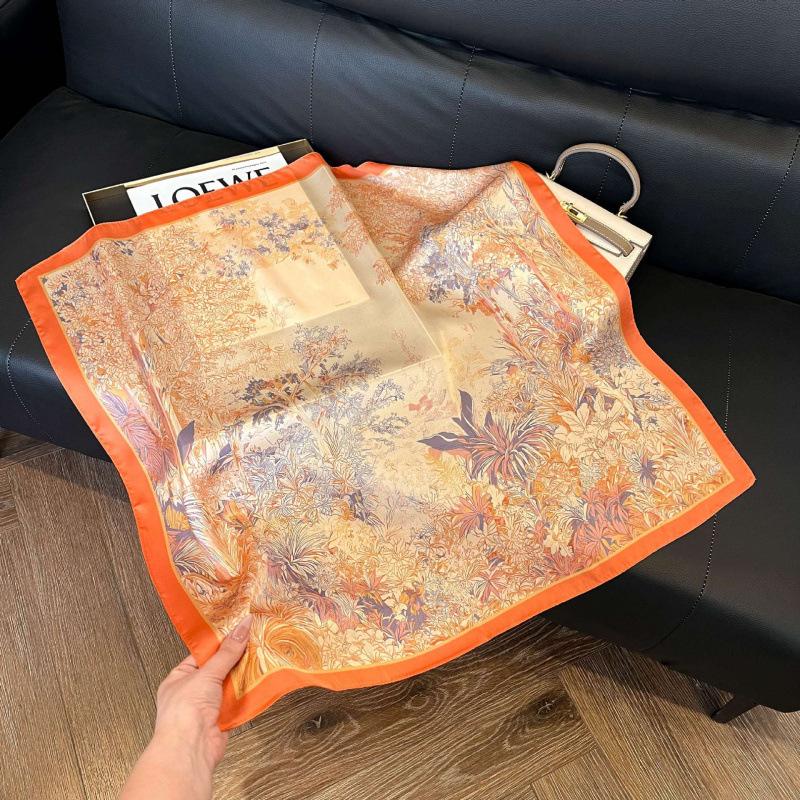 Fashion Black and White Printing Temperament Square Scarf Imitation Silk Korean Version Decorative Scarf Scarf Professional Decorative Shawl Silk Scar