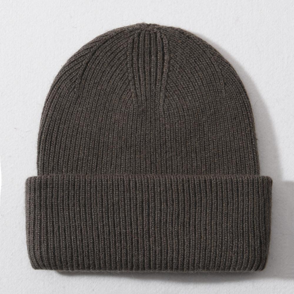 Custom Wool Beanie Hats for Women Luxury Warm Lambs Wool Knitted Winter Bennie for Business Travel Hand Drawn Logo