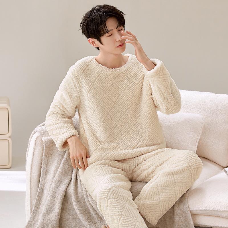 Men's Winter Thickened Coral Fleece Pajamas: Cute Cartoon Warm Homewear Set for Teenagers and Students