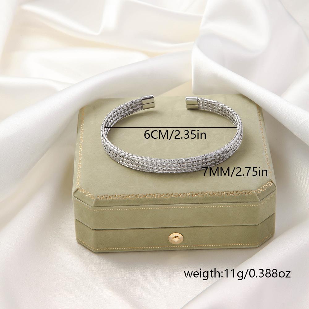 Personalized High-End Titanium Steel Open Cuff Bracelet for Women - Stretchy, Irregular Design, Exquisite Non-Fading Finish