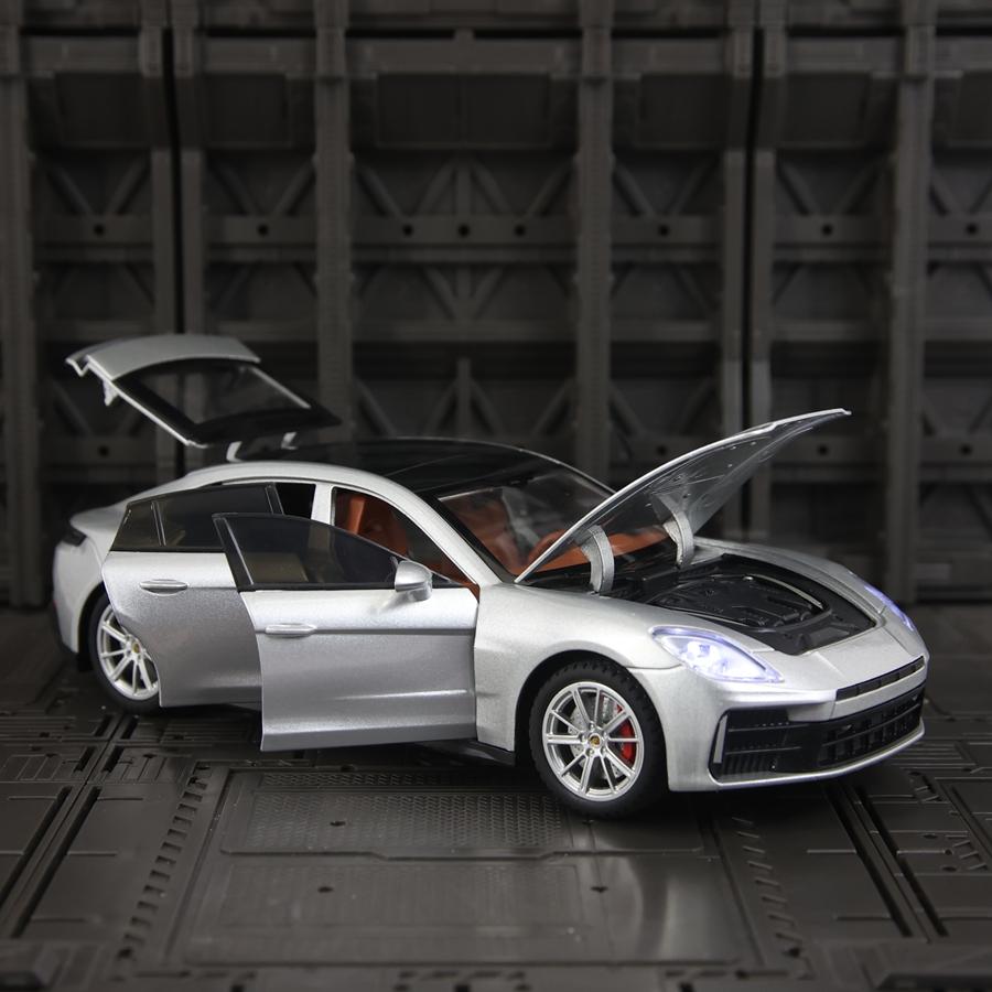 AABKQ1 1:24 Simulate Porsche Panamera Alloy Car Model, Collect Car Doors That Can Be Opened with Sound and Light, Supercar Ornaments