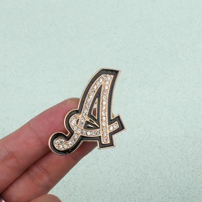 Broche de 26 Letras do Alfabeto Inglês com Strass de Cristal para Mulheres, Alfinete de Broche, Corsage Unissex para Colar, Joias, Decoração de Roupa e Bolsa, Presentes