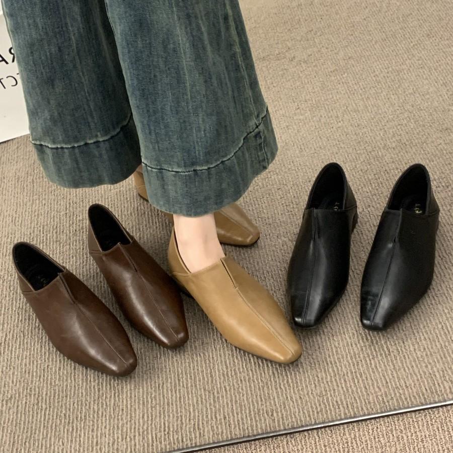Retro British Style Square Head Small Leather Shoes Are Versatile, Commuting Is Not Tiring, Low-heeled Loafers, Lazy People Pedal Single Shoes.