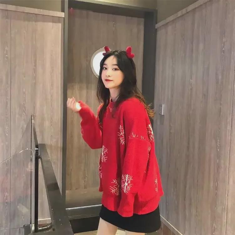 Women's Red Christmas Jacquard Pullover Sweater – Autumn New Style, Round Neck, Long Sleeve, Elegant Knit Design