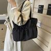 Lightweight large-capacity bag women's 2025 summer new casual shoulder bag versatile foreign-style texture commuter tote bag