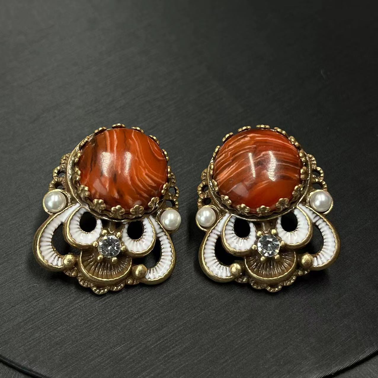 Средневековый Ретро Дворцовый Стиль Западногерманские Серьги с Головой Тигра Нишевый Дизайн Жемчуг Вставлен Легкая Роскошь