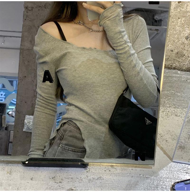 Women's Gray Long-Sleeve Tight Fit Short T-Shirt, Autumn 2025 Fashion.