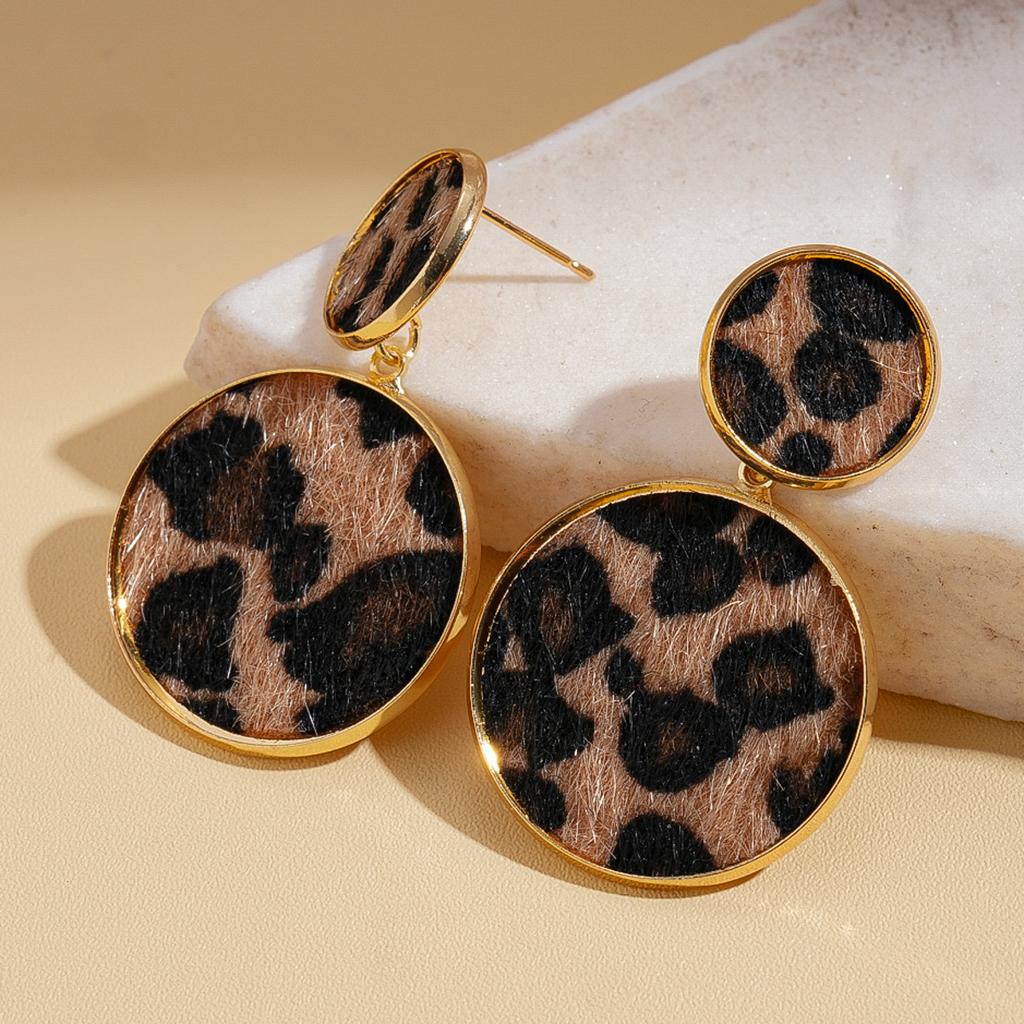 European and American autumn and winter retro geometric round flower leopard print silver needle earrings Maillard niche earrings