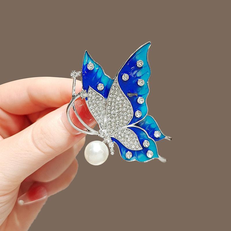 Luxury Korean Bow Brooch – Elegant and Versatile Pin for Suits and Attire