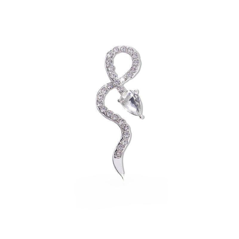 

Silver Snake 3D Brooch: Unique, Luxurious, and Fashionable Jewelry Accessory