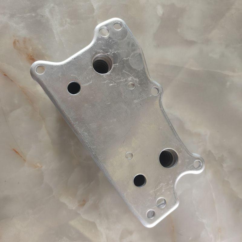 New Engine Oil Cooler fits M272 V6 W211 W204 W221 GLK 2721880001, 5989070191, 272 188 00 01, 598 907 01 91