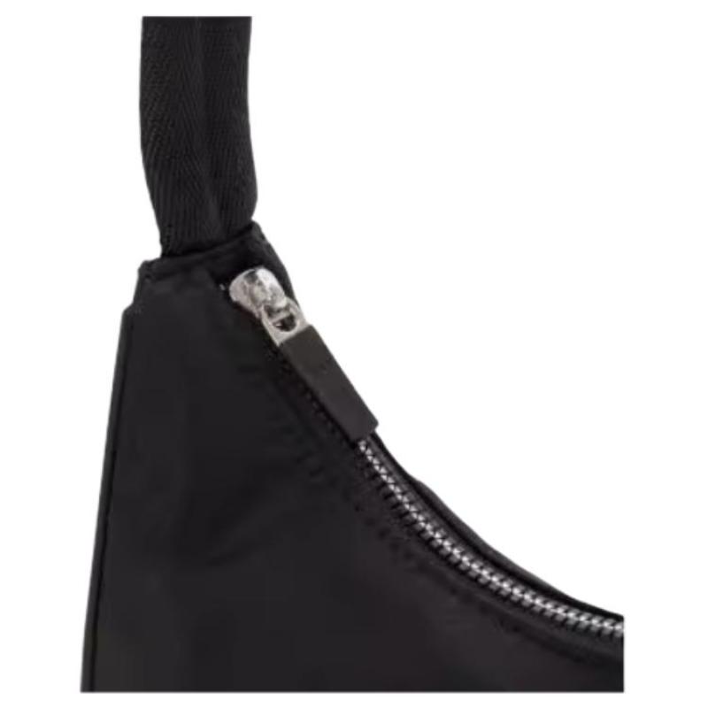 MLB New York Yankees Polyamide Shoulder Bag Regular Women's Black Casual