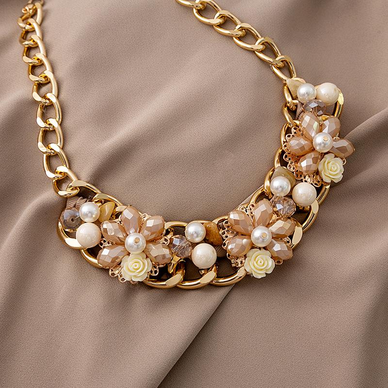 Elegant Geometric Water Drop Pearl Necklace - Light Luxury Evening Accessory for Women