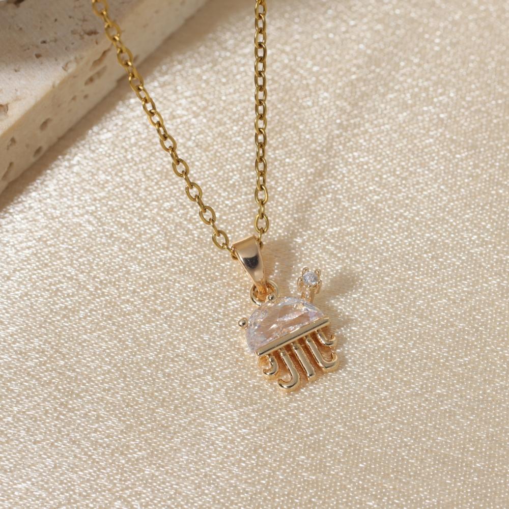 1 Piece Simple Artificial Crystal Bear Pendant Necklaces for Women Golden Stainless Steel Necklace Jewelry Daily Accessories