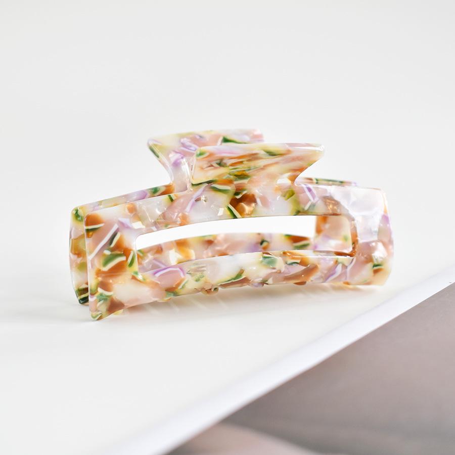 European & American Women’s Black & White Checkered Hair Clip - Large Acetate Acrylic Claw for Bun Hairstyles