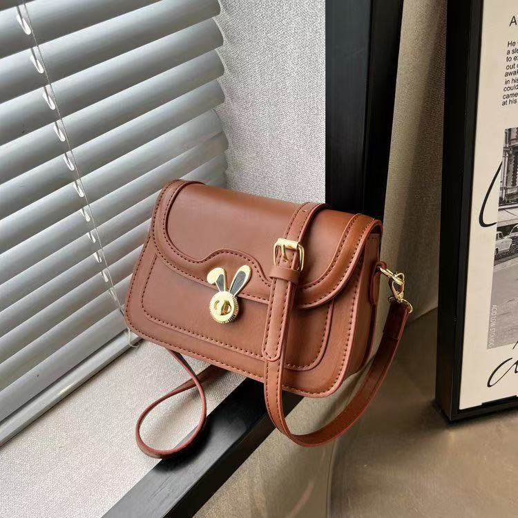 Shell Shape Mini Square Shoulder Crossbody Bag Women Summer 2026 Premium Unique Trendy Handbag