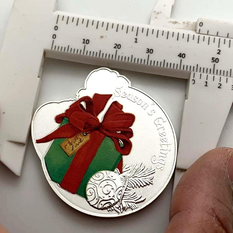 Santa Claus coins, children's cartoon silver plated commemorative medals, relief coins, Christmas greeting coins, three-dimensional shaped coins