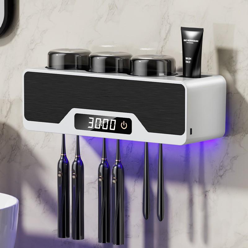 Chytrý nástěnný držák na zubní kartáčky UV dezinfektor se sušením a úložným kelímkem