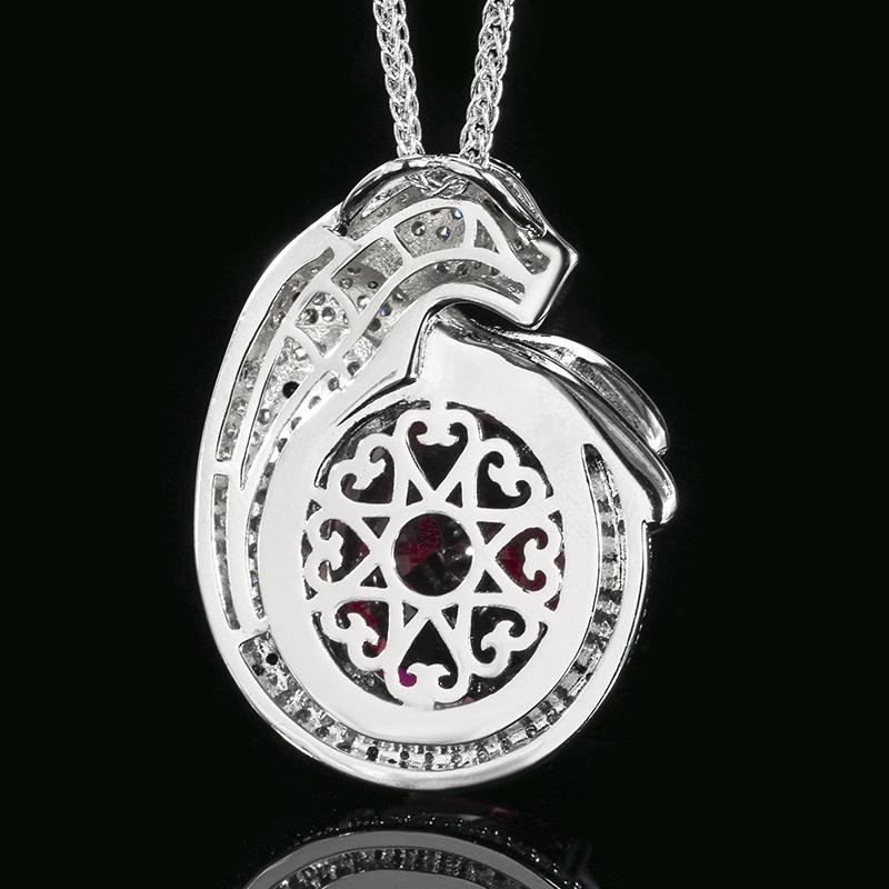 Autumn And Winter Jewelry Simulation Blue Spinel Jade Retro Leopard Pendant Necklace Main Stone 18 * 20