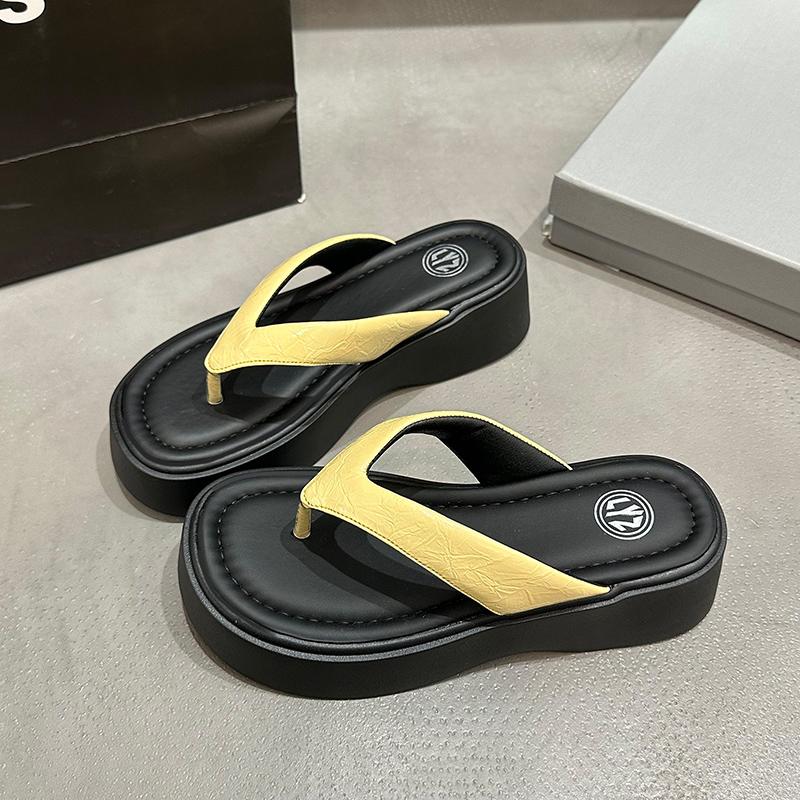 Fashion Female Shoes Rubber Flip Flops House Slippers Platform Slides Fashion 2025 Hawaiian Summer Soft Luxury Casual Leisure Rubber Fli